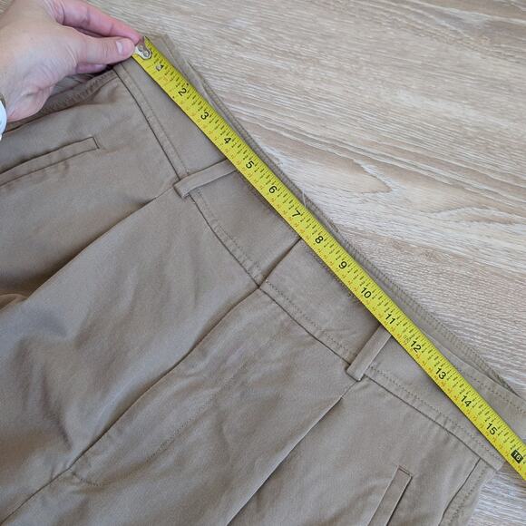 Everlane The Draper Pleated Wide Leg High Rise Pants in Buttersmooth , size 10R - Picture 4 of 9